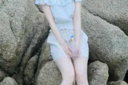 中年演员塌房天花板带亲闺女当出轨遮羞布