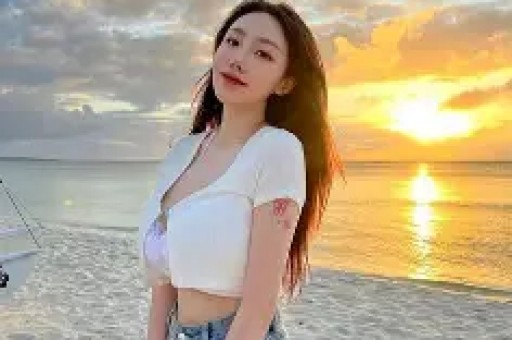他是著名演员总演坏蛋导致57岁才结婚妻子至今都没有露过面