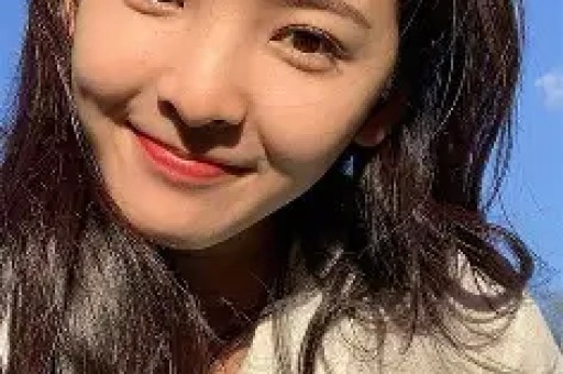 1天4个瓜！自曝怀双胎、国外生子、女星恋情曝光迪丽热巴最意外